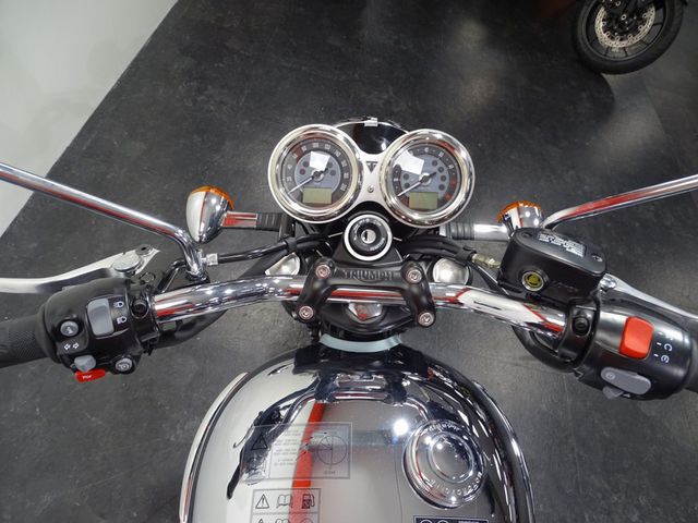 triumph - bonneville-t-120-chrome-edition
