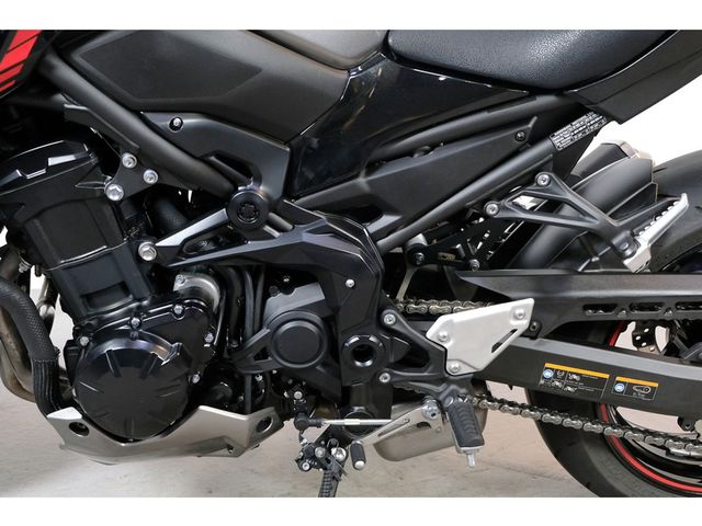 kawasaki - z900