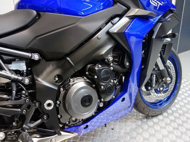 suzuki - gsx-s-1000-gt