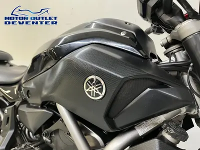 YAMAHA MT 07 ABS – foto 3