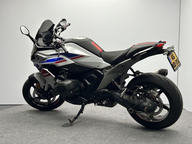 bmw - r-1300-rs