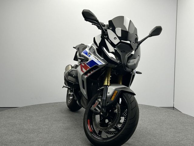 bmw - r-1300-rs