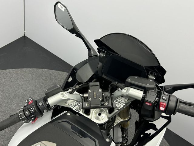 bmw - r-1300-rs