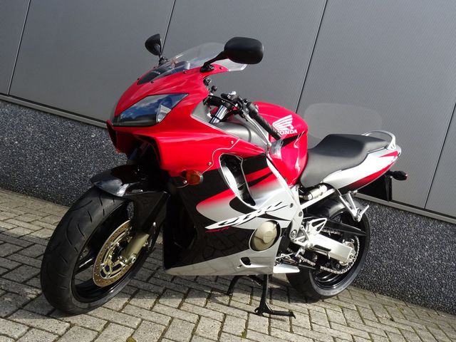 honda - cbr-600-f