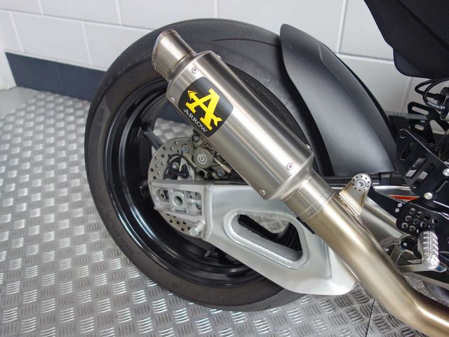 aprilia - tuono-v4-1100-factory