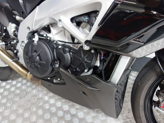 aprilia - tuono-v4-1100-factory