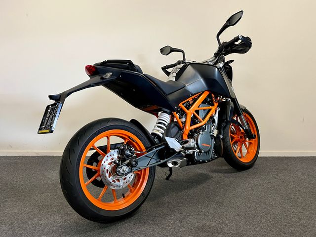 ktm - 390-duke