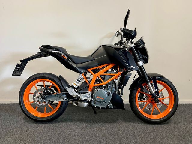 ktm - 390-duke