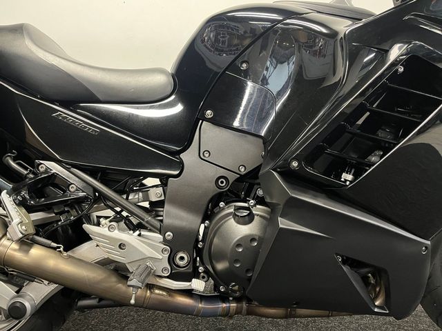 kawasaki - gtr-1400