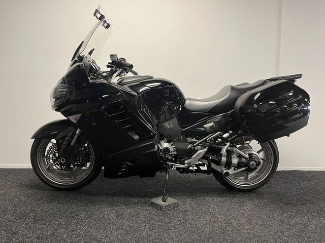 kawasaki - gtr-1400