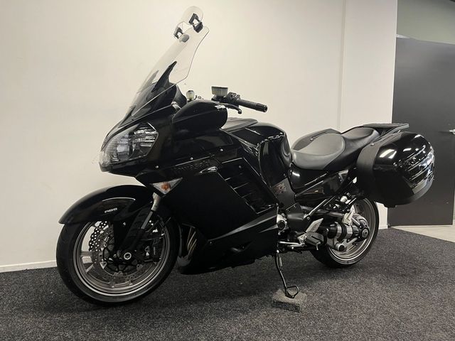 kawasaki - gtr-1400