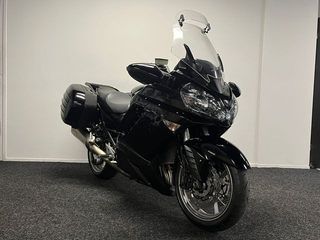 kawasaki - gtr-1400