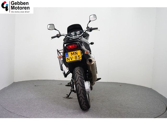 moto-guzzi - quota-1100-es