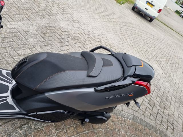 peugeot - metropolis-rs