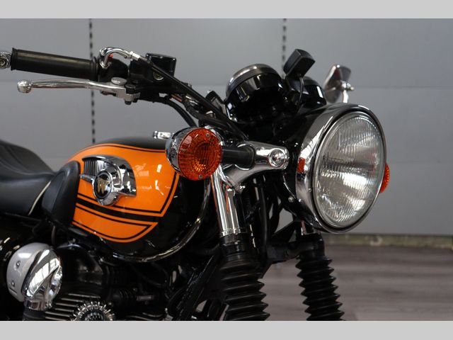 kawasaki - w800-final-edition