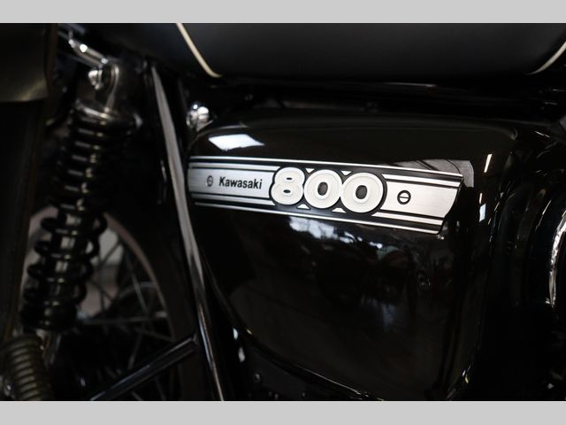 kawasaki - w800-final-edition