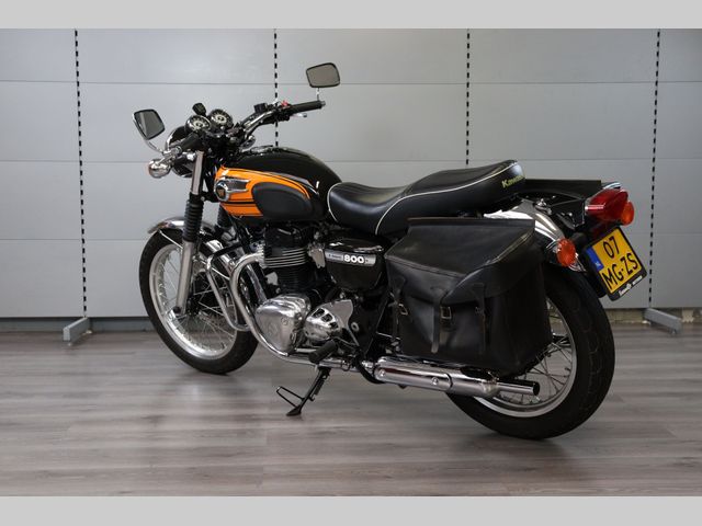 kawasaki - w800-final-edition