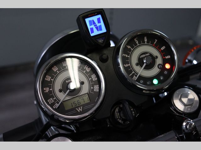 kawasaki - w800-final-edition