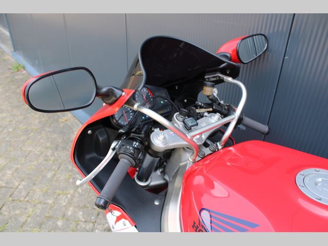 honda - cbr-900-rr-fireblade