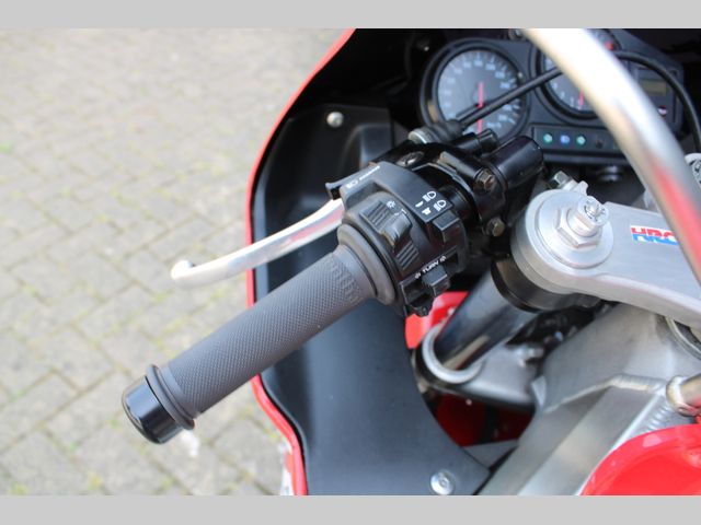 honda - cbr-900-rr-fireblade