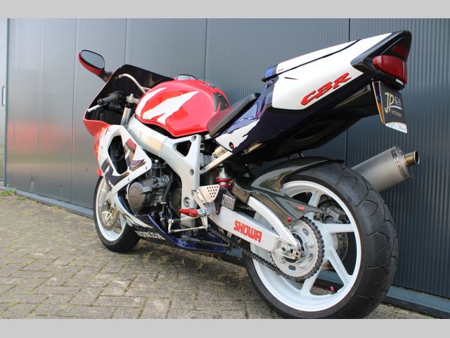 honda - cbr-900-rr-fireblade