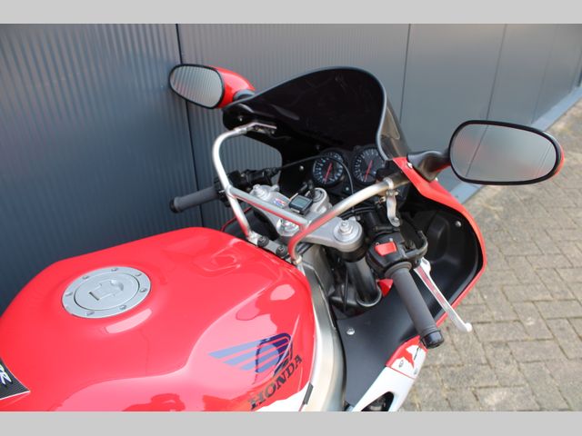 honda - cbr-900-rr-fireblade