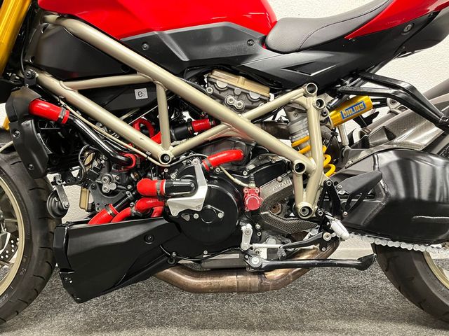 ducati - streetfighter--s-1098