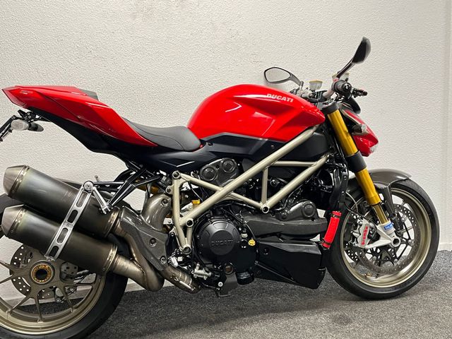 ducati - streetfighter--s-1098