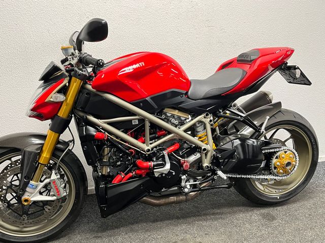 ducati - streetfighter--s-1098