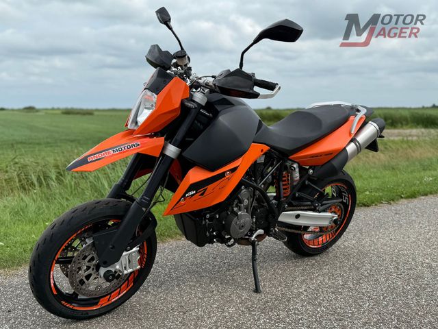 ktm - 990-supermoto-r