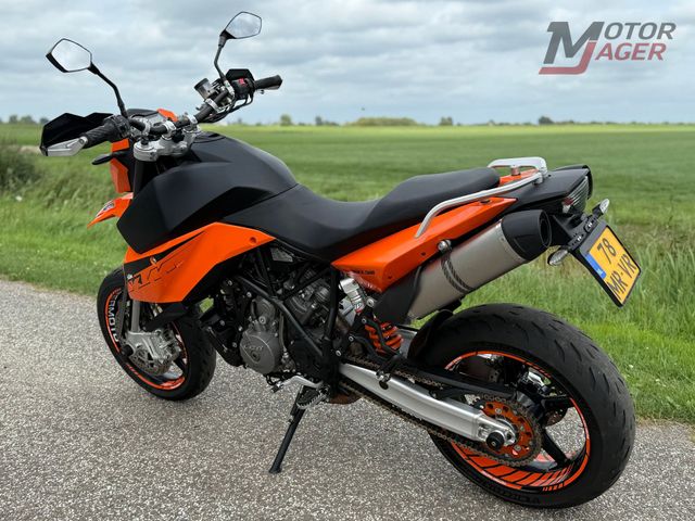 ktm - 990-supermoto-r