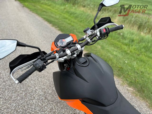 ktm - 990-supermoto-r