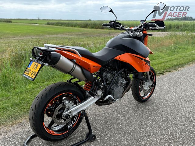 ktm - 990-supermoto-r