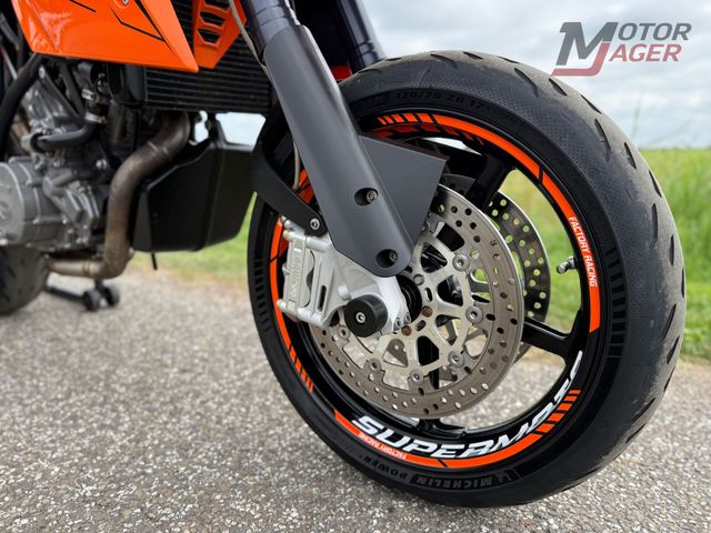 ktm - 990-supermoto-r