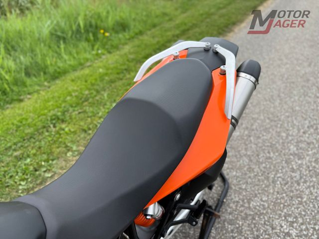 ktm - 990-supermoto-r