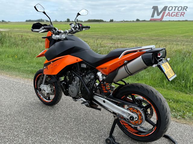 ktm - 990-supermoto-r