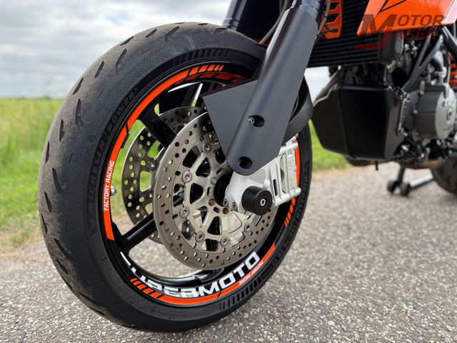 ktm - 990-supermoto-r
