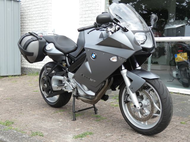 bmw - f-800-st