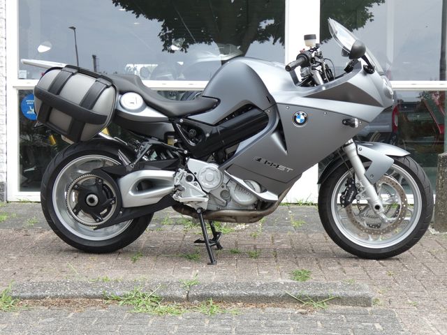 bmw - f-800-st