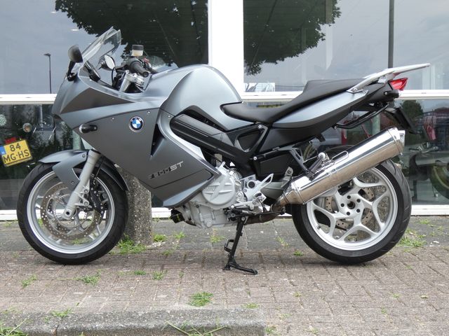 bmw - f-800-st