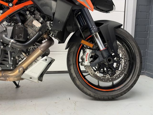 ktm - 1290-super-duke-gt