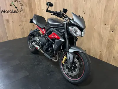TRIUMPH STREET TRIPLE 675 – foto 3