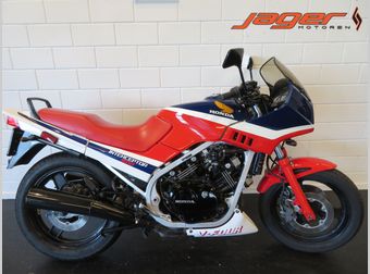 Honda VF 500 F 1986 occasion