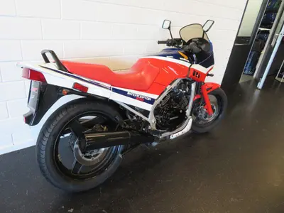 HONDA VF 500 F – foto 3