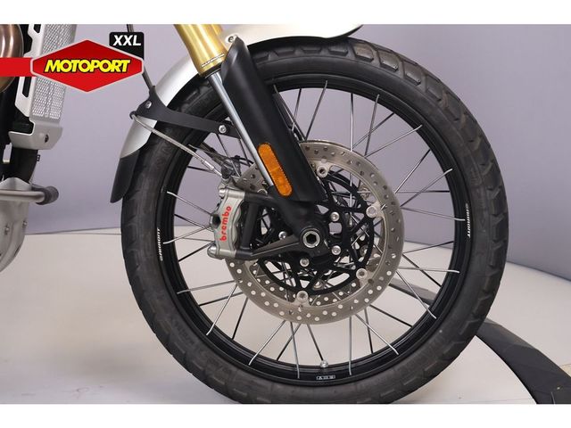 triumph - scrambler-1200-xe