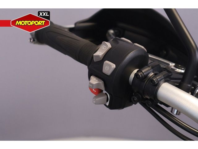 triumph - scrambler-1200-xe