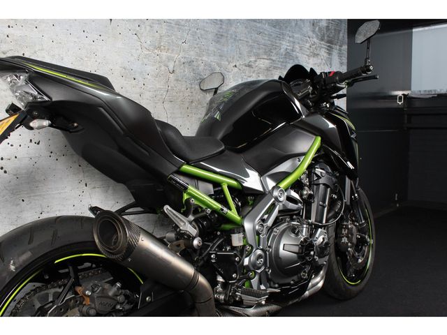 kawasaki - z900