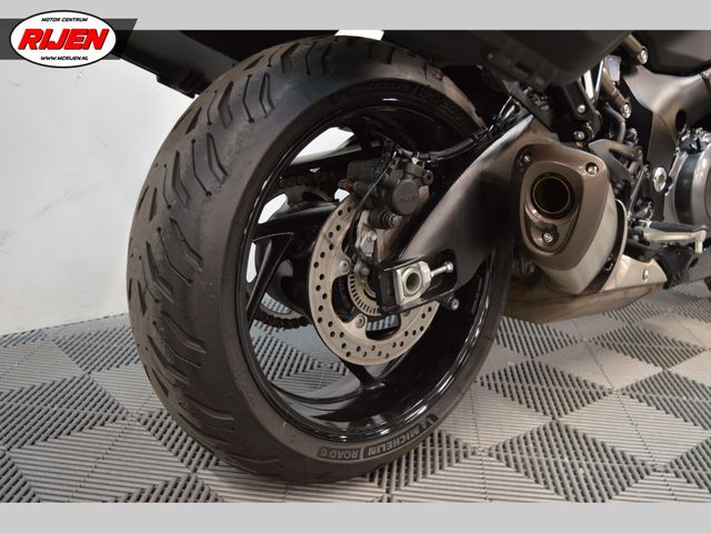 suzuki - gsx-s-1000-gt