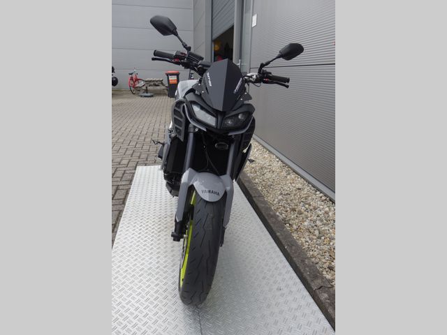 yamaha - mt-09-abs