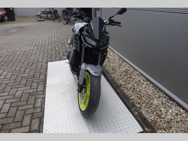yamaha - mt-09-abs